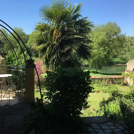 Bed & Breakfast En Bord De Seine